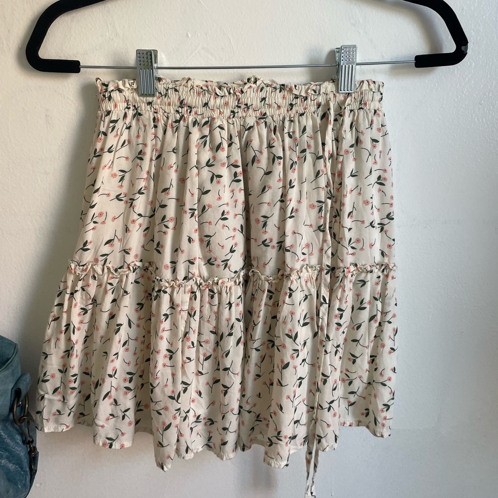 Mini floral skirt